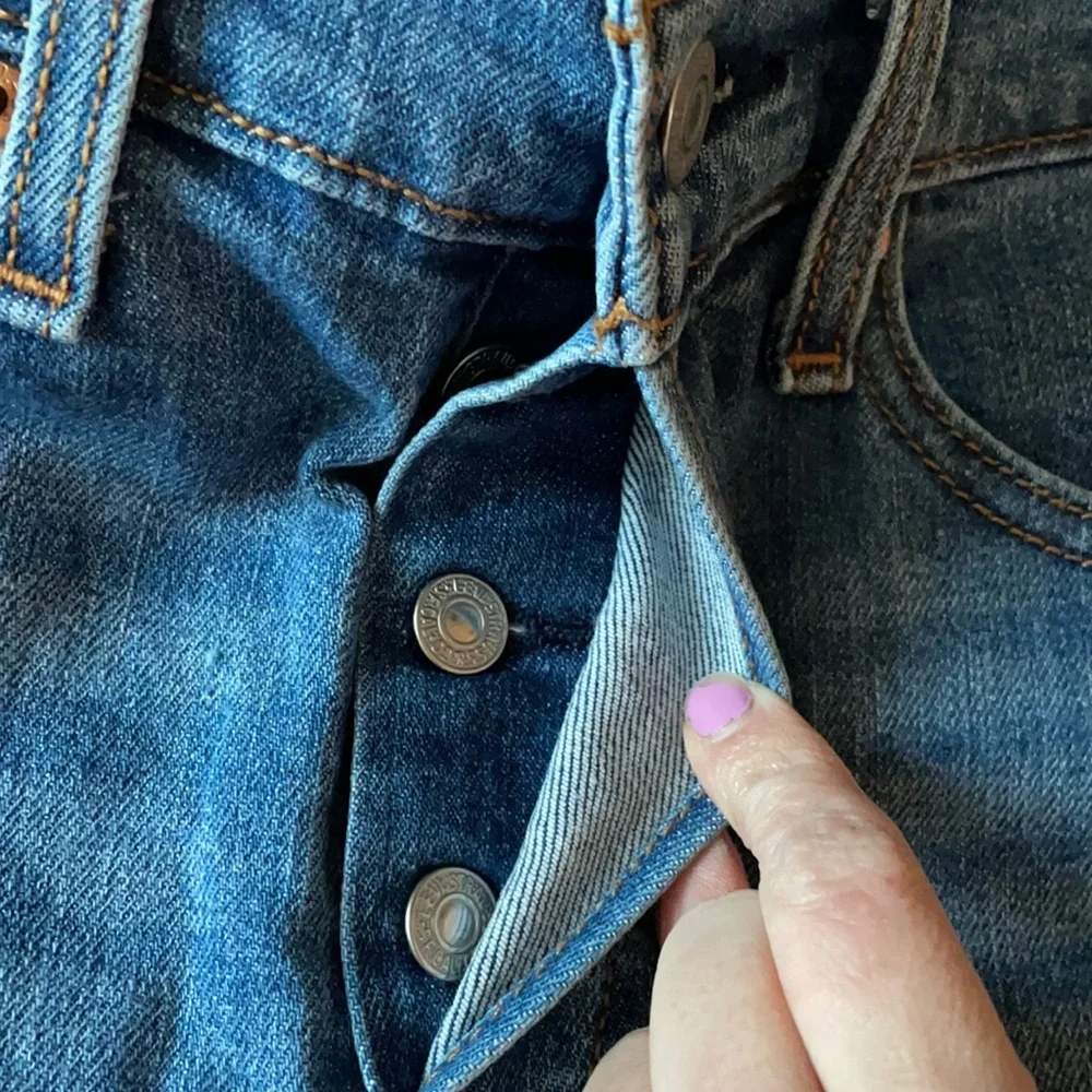 Levi’s Wedgie Short Denim Shorts